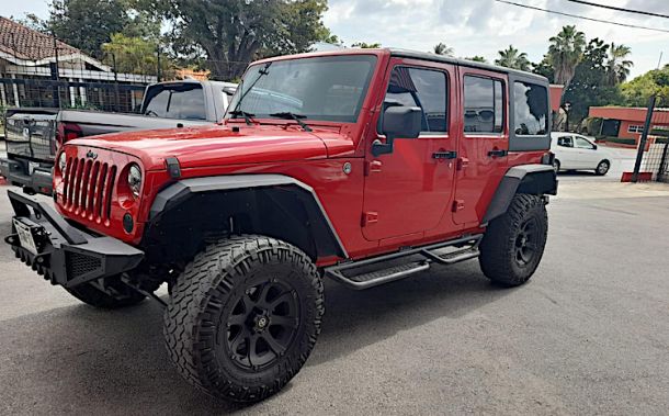Jeep Wrangler Special Red